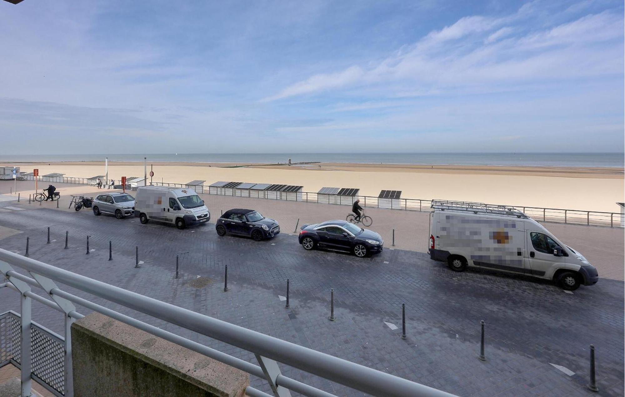 Awesome Apartment In Oostende With House Sea View Exterior foto